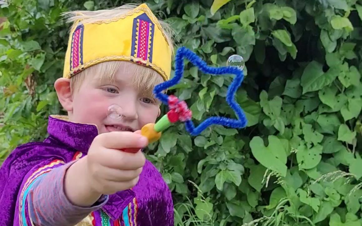 Pipe Cleaner Bubble Wands